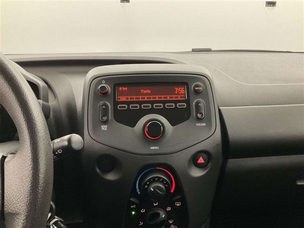 Toyota Aygo 53 kW image number 11