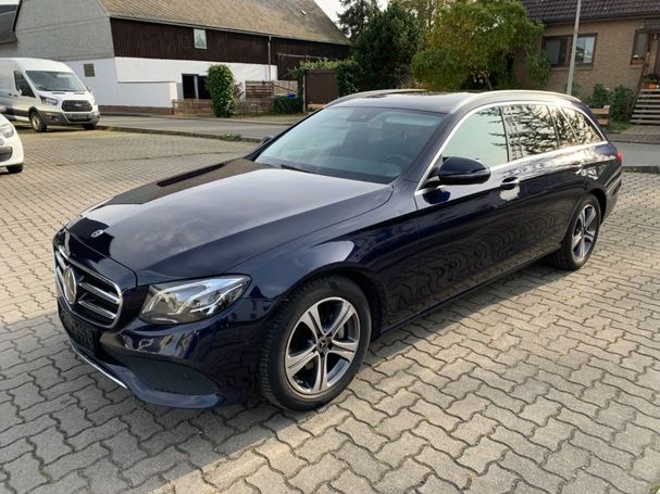 Mercedes-Benz E 220 d T 4Matic 143 kW image number 1