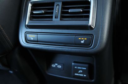 Car image 33