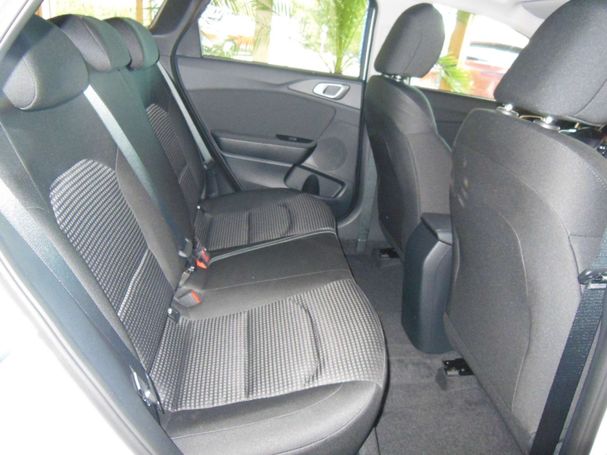 Kia Ceed 1.0 T-GDi 74 kW image number 7