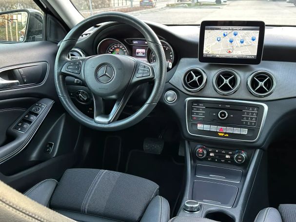 Mercedes-Benz GLA 200 7G-DCT Style 115 kW image number 18