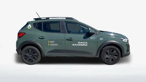 Car image 2