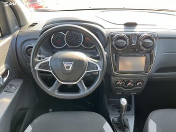 Car image 25