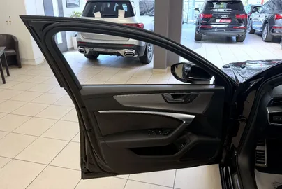 Car image 41