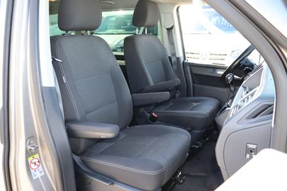 Car image 48