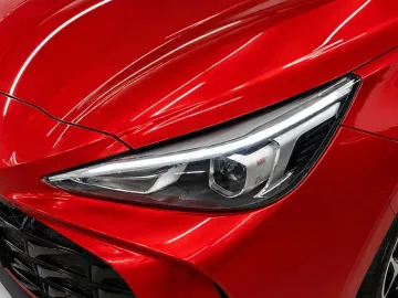 Car image 24