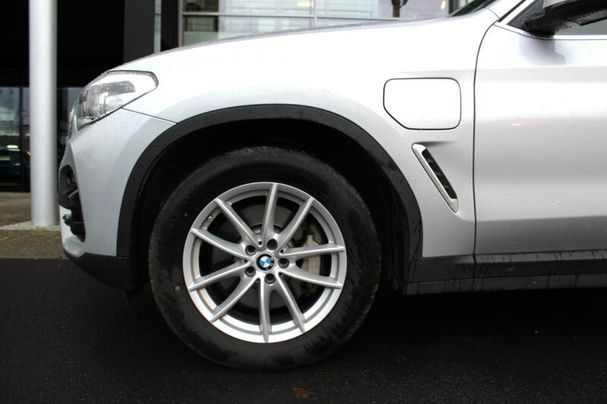 BMW X3 xDrive30e 215 kW image number 12