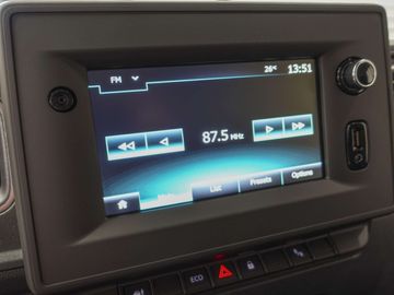 Car image 33