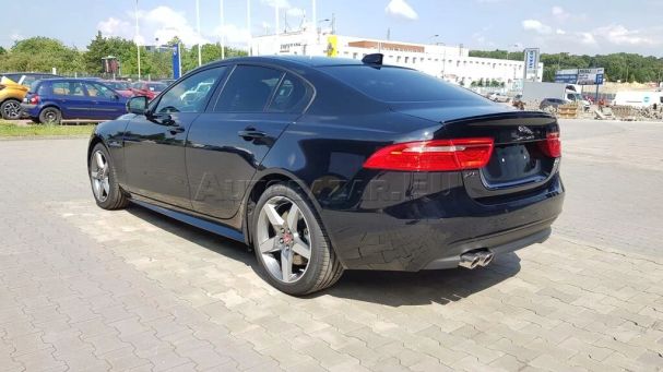 Jaguar XE AWD R-Sport 132 kW image number 4