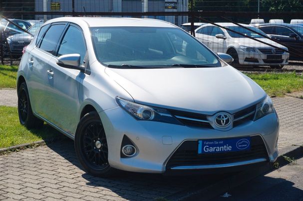 Toyota Auris 73 kW image number 2