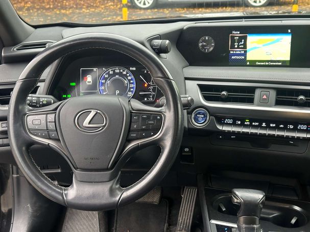 Lexus UX 250h 135 kW image number 23