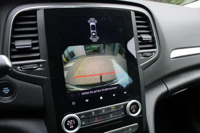 Car image 22