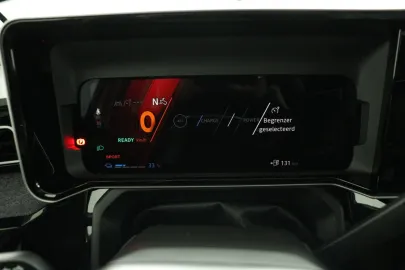 Car image 31