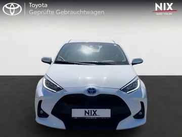 Car image 2