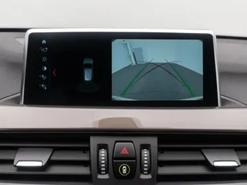 Car image 40