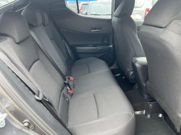 Car image 10