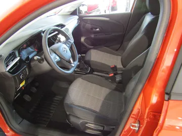 Car image 10