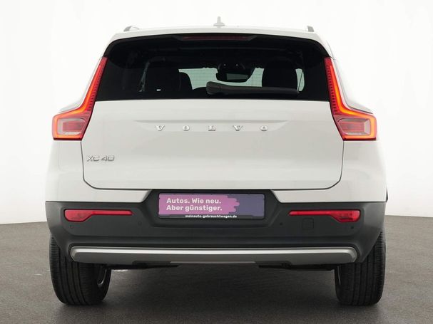 Volvo XC40 Momentum 110 kW image number 7