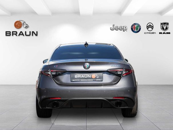 Alfa Romeo Giulia 2.0 Turbo 16V AT8-Q4 Veloce 206 kW image number 4