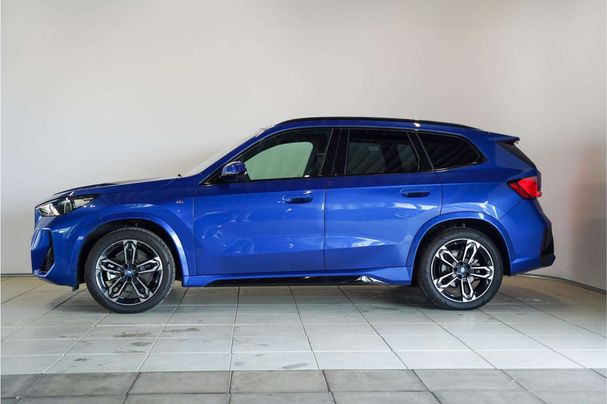 BMW iX1 xDrive30 M Sport 230 kW image number 3