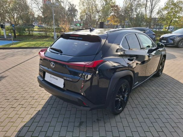 Lexus UX 250h 135 kW image number 2