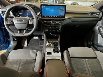 Car image 27