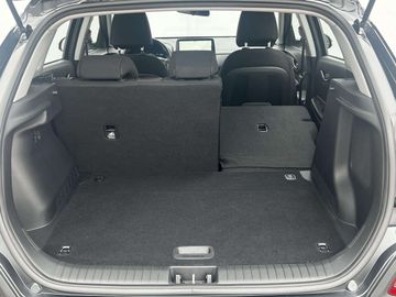 Car image 30