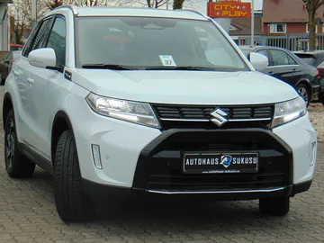 Car image 2