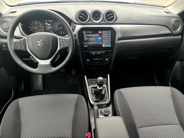 Car image 10