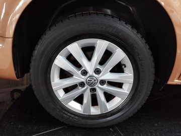 Car image 39