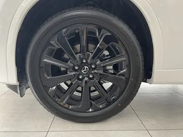 Car image 29