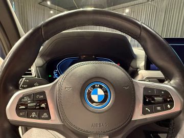 Car image 37