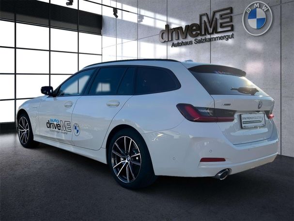 BMW 320 Touring xDrive 120 kW image number 10