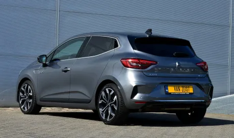 Car image 5