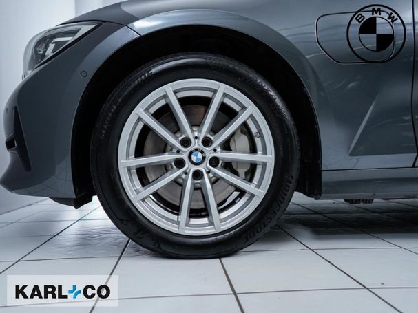 BMW 330e M 215 kW image number 4