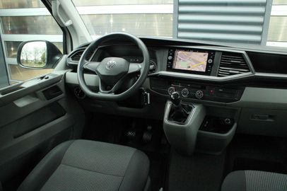 Car image 26