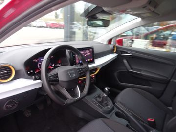 Car image 10