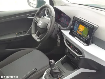 Car image 40