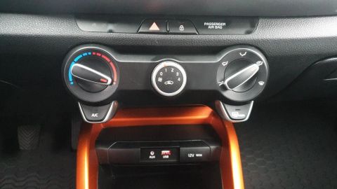 Car image 26