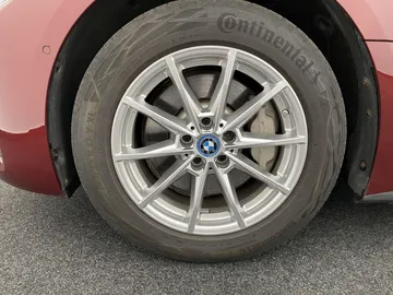 Car image 29