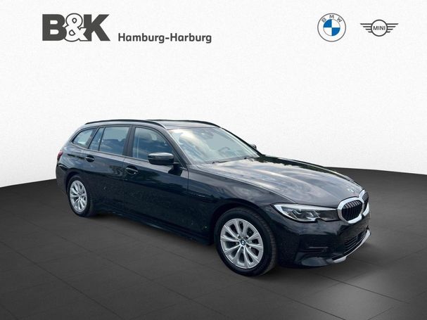 BMW 320i Touring 135 kW image number 3