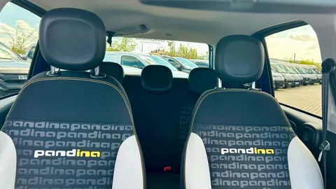 Car image 21
