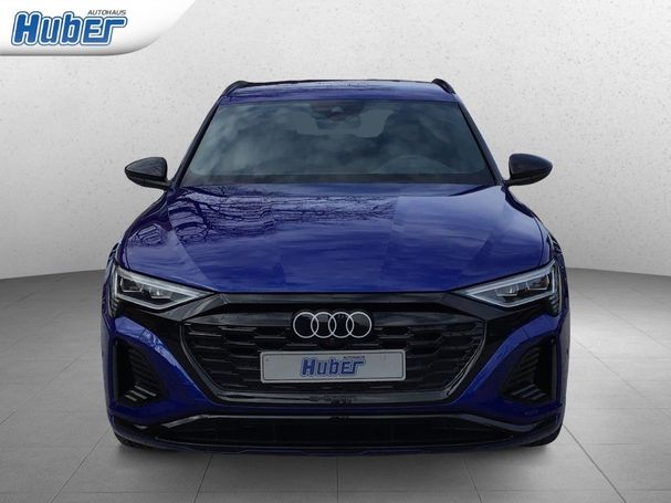 Audi Q8 50 quattro e-tron S-line Sportback 250 kW image number 3