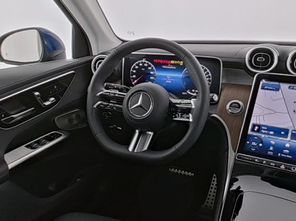 Mercedes-Benz GLC 300 e AMG 230 kW image number 4