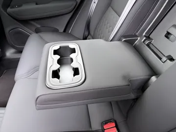 Car image 43