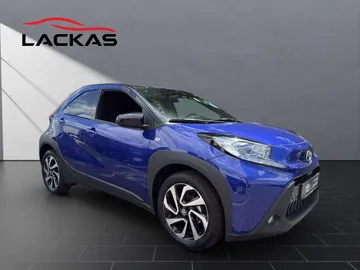 Car image 2