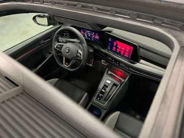 Car image 40