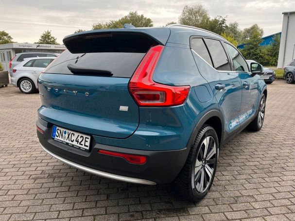 Volvo XC40 Recharge T4 Plus Bright DKG 155 kW image number 2