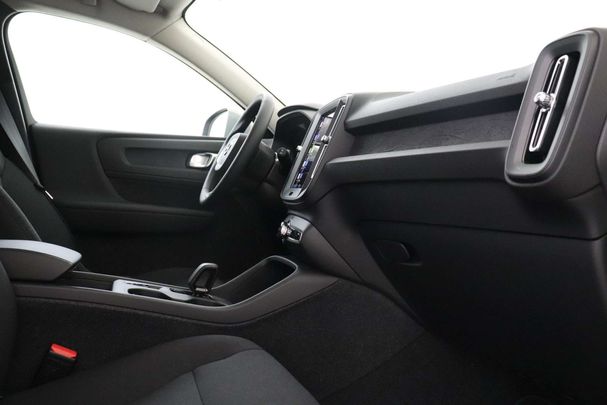 Volvo XC40 B3 Essential 120 kW image number 37