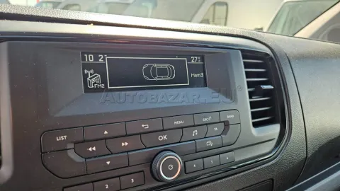 Car image 48